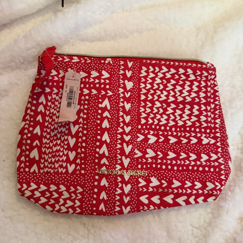 VS heart makeup bag